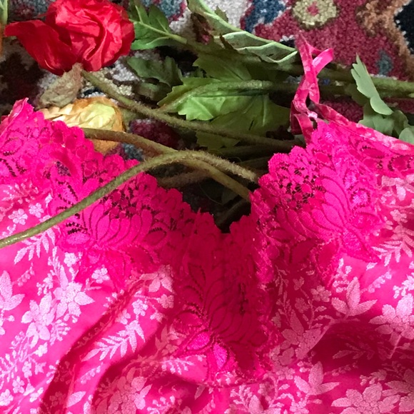 🌹❤️ SILK SLIP DRESS, NIGHT GOWN OR CHEMISE🎁 VTG BERRY PINK SZ SM-MED LIKE NEW - Picture 4 of 8